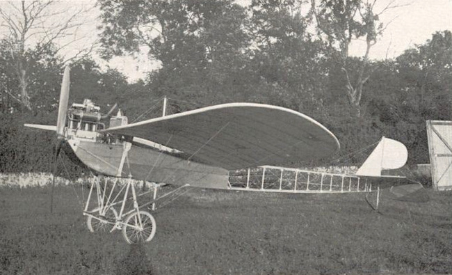 Vue d'un monoplan Tellier (origine : Gallica - Les Aéroplanes de 1911 - Raymond de Gaston)