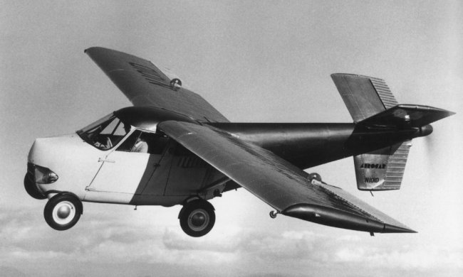Vue d'un Taylor Aerocar (photo : The Colour Encyclopedia of Incredible Aeroplanes - Philip Jarrett)