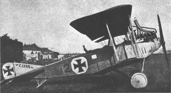 Vue d'un biplan de reconnaissance Albatros C.III (photo : Jane's fighting aircraft of World War I John W.R. Taylor)