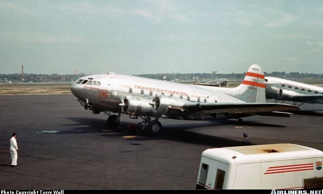 Vue d'un Boeing 307B de la compagnie TWA (photo : Terry Wall)