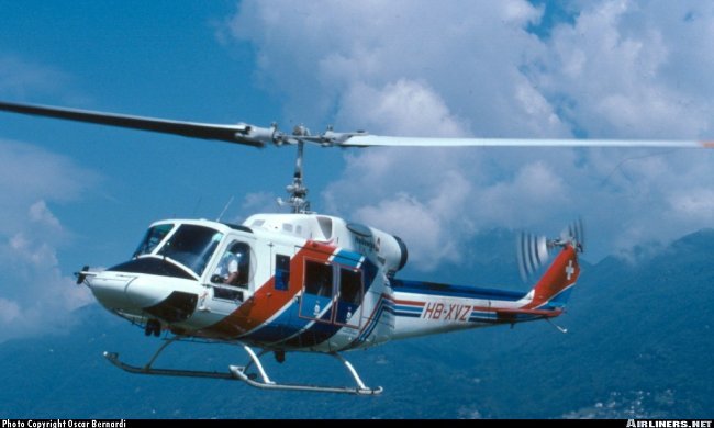 Vue d'un Bell 214B-1 (photo : Oscar Bernardi)