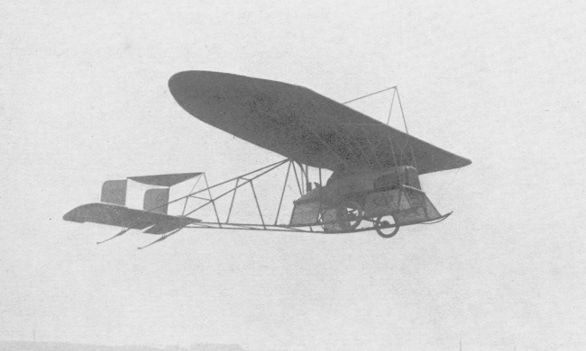 Vue d'un de Pischof monoplan (photo : Gallica - Les Aéroplanes de 1911 - Raymond de Gaston)