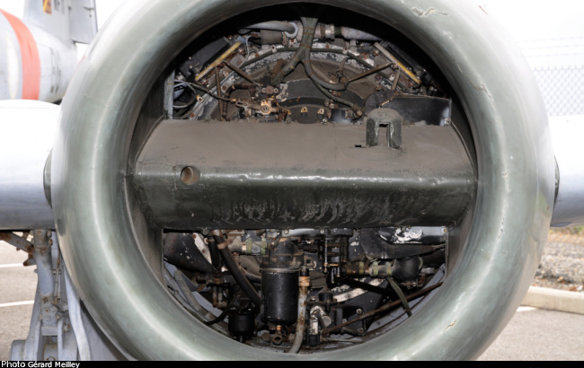 Vue d'un Rolls-Royce Derwent 8 (photo : Gérard Meilley, Toulouse)
