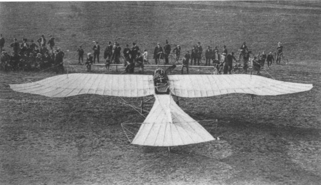 Vue d'un monoplan Etrich II (origine : ber Den Wolken, Postes Autrichiennes)
