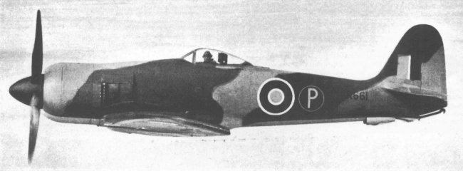 Vue d'un Hawker Sea Fury (photo : Jane's fighting aircraft of World War II)