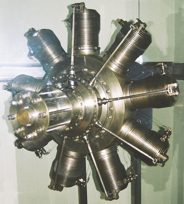 Vue d'un moteur rotatif Gnome Delta (photo : JN Passieux - Musée des Arts et Métiers, juin 2014)