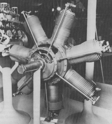 Vue d'un moteur rotatif Gnome Omega (origine : Gallica, Pégase, mars 1985)