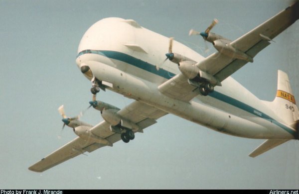 Vue d'un Aero Spacelines Super Guppy (photo : Frank J. Mirande)