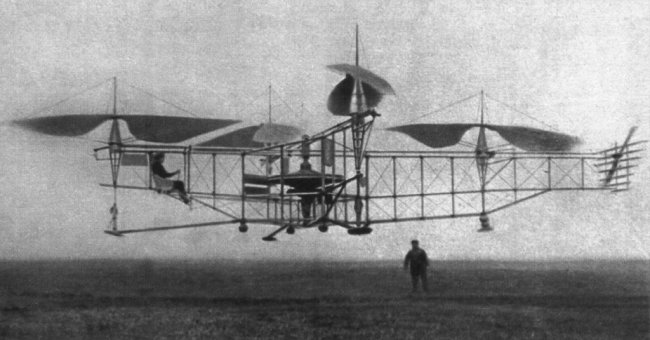 Vol de la machine d'Etienne Oehmichen en 1924