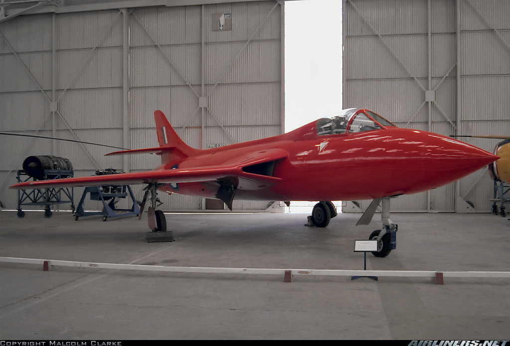 Vue d'un Hunter F.57 (origine : Fighters, encyclopaedia of world aircraft - Kenneth Munson)