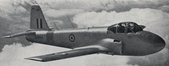 Vue d'un Hunting Percival Jet Provost T.1 (photo : Aircraft of the Royal Air Force 1918-57 - Owen Thetford)