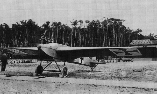 Vue d'un monoplan monoplace Junkers J 1 (photo : Typenkompass Junkers - Flugzeuge seit 1915 - Manfred Griehl, Junkers)