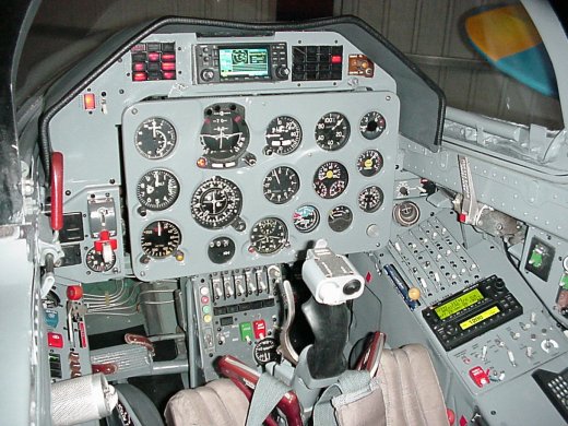 Tableau de bord d'un L-39C (photo : Aéro dynamique)