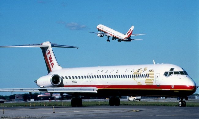 Vue d'un MD-82 (photo : Michael F. McLaughlin)
