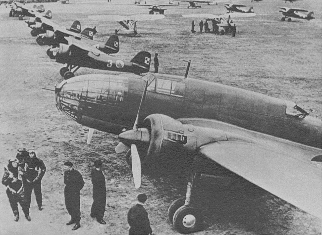 Vue d'un PZL P.37 Los B (origine : Bombers 1939-1945 - Kenneth Munson)