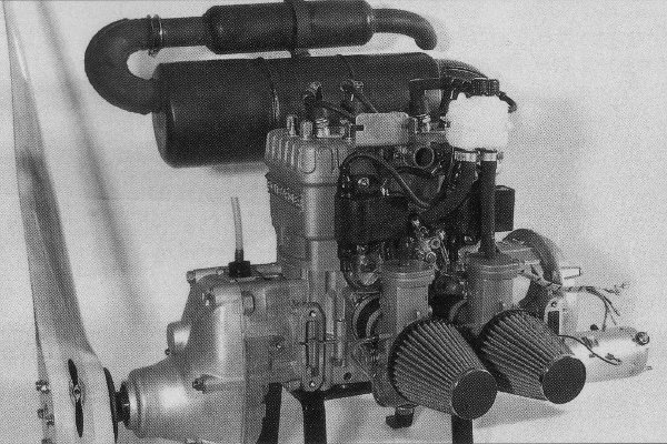 Vue d'un moteur bicylindre Rotax 582