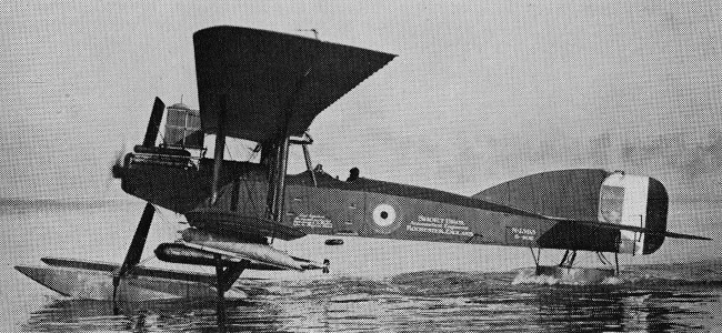 Vue d'un hydravion Short Type 320 (photo : Aircraft of the Royal Air Force 1918-57 - Owen Thetford)