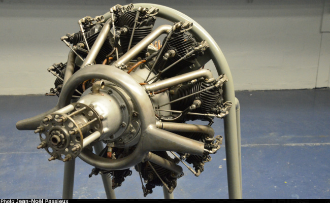 Vue d'un moteur Salmson 9 ADr (photo : JN Passieux, musée de l'Air et de l'Espace du Bourget)