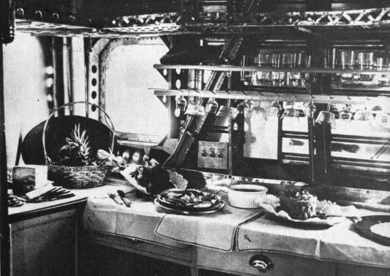 Cuisine du Scylla (photo : Pictorial History of BOAC and Imperial Airways Kenneth Munson - BOAC)
