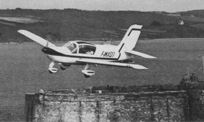Vue d'un Rallye 235 (photo : Science et Vie Aviation 1977)