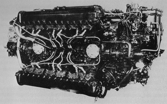 Vue d'un moteur Rolls-Royce Vulture (illustration : Rolls-Royce the Merlin at War Ian Lloyd)