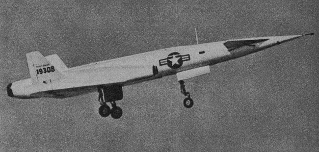Vue d'un biréacteur supersonique X-10 (photo : Science et Vie Aviation 1957)
