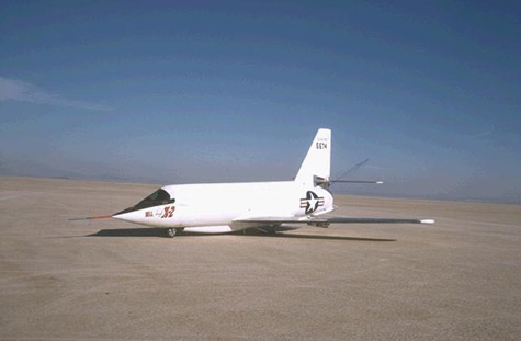 Vue du X-2 au sol