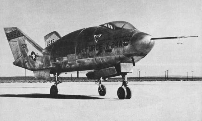 Vue du X-24A (photo : Jane's pocket book 12 Research and experimental aircraft - Michael J.H. Taylor)