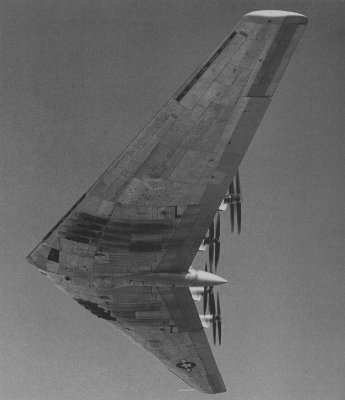 Vue du XB-35 (photo : Histoire de l'Aviation Militaire Bill Gunston - TRH Pictures)